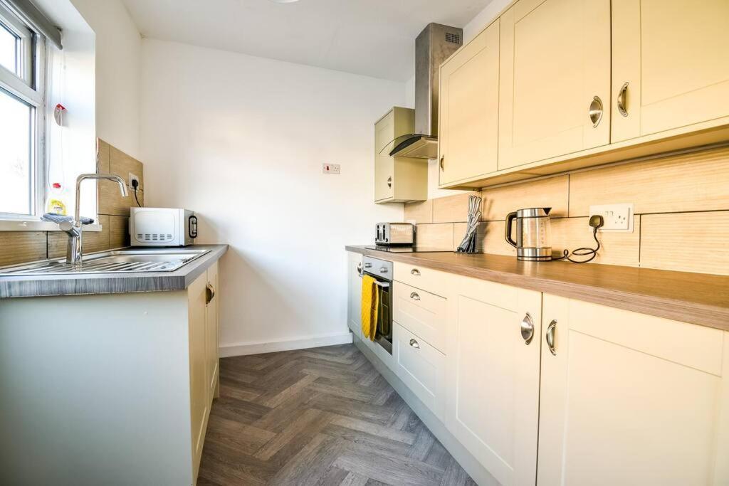 Marykirk Bungalow Workstays Uk ثورنابي أُن تيز المظهر الخارجي الصورة