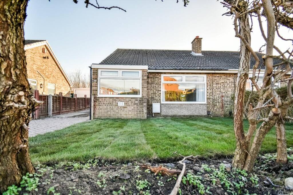 Marykirk Bungalow Workstays Uk ثورنابي أُن تيز المظهر الخارجي الصورة
